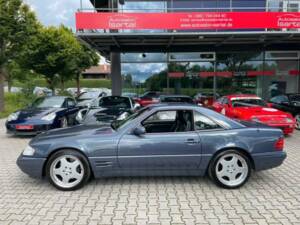 Immagine 1/20 di Mercedes-Benz SL 500 (2000)