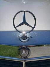 Image 7/43 of Mercedes-Benz 300 SE (1990)