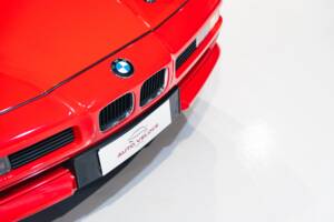Image 14/33 of BMW 850i (1991)