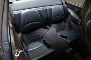 Image 16/50 of Porsche 911 Carrera (1994)