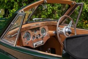 Bild 36/50 von Jaguar XK 120 DHC (1954)