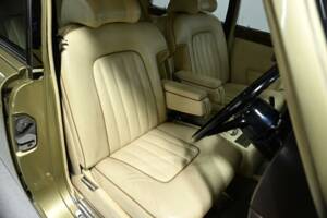 Bild 34/50 von Rolls-Royce Silver Shadow II (1980)