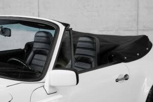 Image 20/46 de Porsche 911 Carrera 3.2 (1984)