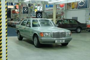 Bild 43/50 von Mercedes-Benz 300 SE (1986)