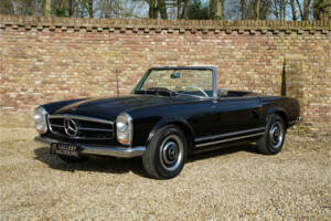 Image 1/50 de Mercedes-Benz 230 SL (1966)