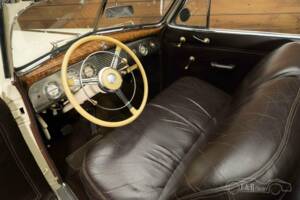 Image 2/19 of Buick Special Serie 40 (1940)