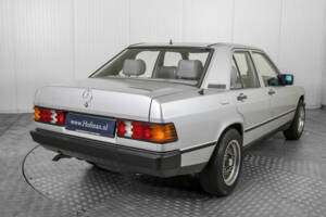 Image 26/50 of Mercedes-Benz 190 D (1984)