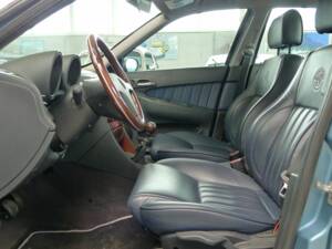 Image 21/39 of Alfa Romeo 156 2.5 V6 (1998)