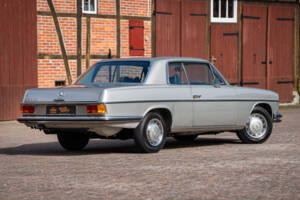 Image 13/40 of Mercedes-Benz 250 CE (1970)