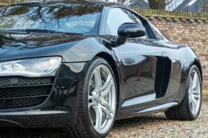 Image 28/50 de Audi R8 V10 (2011)