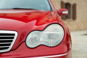 Immagine 21/50 di Mercedes-Benz C 220 CDI T (2003)