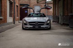Afbeelding 6/18 van Mercedes-Benz SLS AMG (2011)