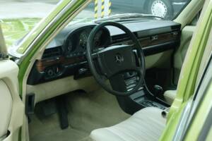 Image 24/50 de Mercedes-Benz 450 SEL 6,9 (1976)