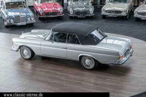 Bild 12/15 von Mercedes-Benz 280 SE 3,5 (1971)