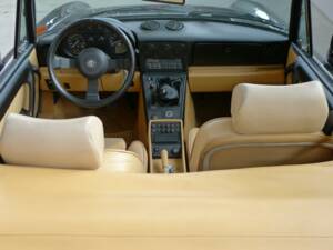 Bild 19/30 von Alfa Romeo 2.0 Spider (1993)