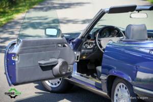 Immagine 4/60 di Mercedes-Benz 420 SL (1987)