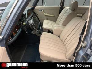 Image 9/15 of Mercedes-Benz 280 SE 3,5 (1971)