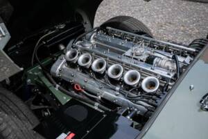 Image 23/41 de Jaguar E-Type (2021)