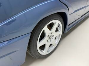 Image 22/28 of Mercedes-Benz C 180 (1994)