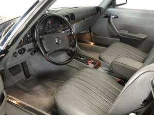 Imagen 27/36 de Mercedes-Benz 380 SL (1984)