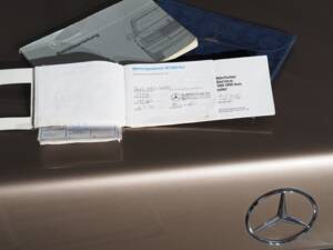 Bild 30/53 von Mercedes-Benz 300 E 4-Matic (1993)