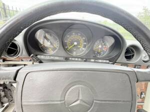 Image 25/50 de Mercedes-Benz 560 SL (1988)
