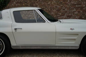 Immagine 36/50 di Chevrolet Corvette Sting Ray (1963)