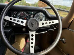 Bild 15/21 von Jaguar E-Type V12 (2+2) (1971)