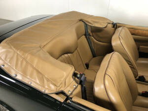 Immagine 25/32 di Aston Martin V8 Volante (1982)