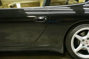Image 17/50 de Porsche 911 Carrera (1999)