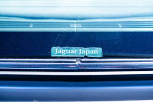 Image 19/50 of Jaguar XJ 8 4.2 (2003)
