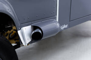 Bild 27/43 von Land Rover Defender Tophat (1984)