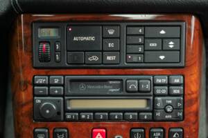 Immagine 49/50 di Mercedes-Benz SL 600 (1994)