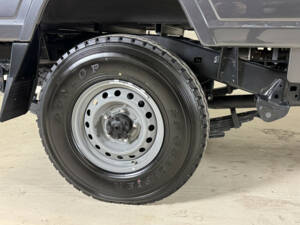 Image 15/22 of Toyota Land Cruiser GRJ79 (2024)