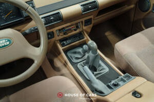 Image 18/25 of Land Rover Discovery (1991)