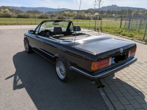 Bild 4/9 von BMW 325i (1990)