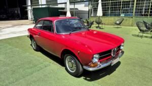 Afbeelding 21/63 van Alfa Romeo Giulia GT 1300 Junior (1971)