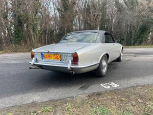 Image 9/20 de Jaguar XJ 6 C 4.2 (1975)