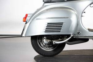 Bild 32/50 von Piaggio Vespa 150 Sprint (1967)