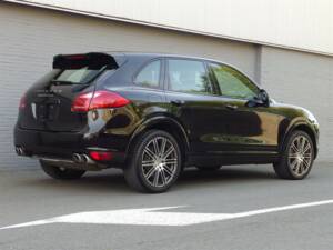 Imagen 3/97 de Porsche Cayenne Turbo (2011)