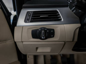 Imagen 17/31 de BMW 320i (2008)