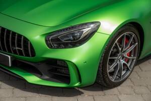 Image 11/67 of Mercedes-AMG GT-R (2018)