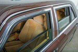 Image 11/20 of Mercedes-Benz 500 SEL (1982)