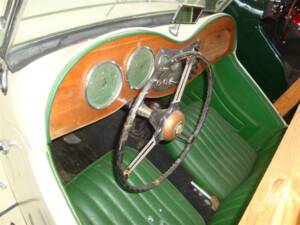 Image 9/12 of MG TD (1955)