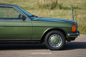 Bild 18/18 von Mercedes-Benz 280 CE (1977)