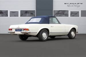 Afbeelding 3/31 van Mercedes-Benz 230 SL (1967)