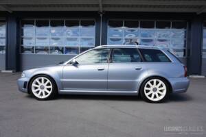 Image 5/52 of Audi RS4 Avant (2001)