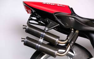 Image 15/94 of Bimota 500 V-Due (2003)
