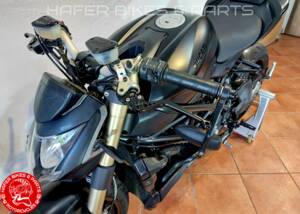 Image 26/33 of Ducati 848 EVO (2012)