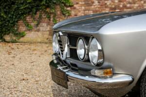 Afbeelding 17/50 van Alfa Romeo 1750 GT Veloce (1969)